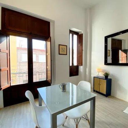 Image 8 - Carrer de Vidal Canelles, 8, 46011 Valencia, Spain - Apartment for rent