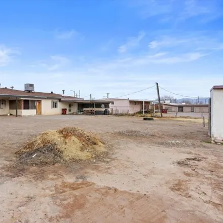 Image 6 - 1009 Camino del Llano, Belen, NM 87002, USA - House for sale