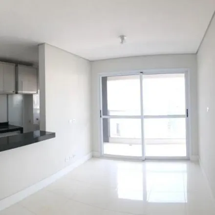 Rent this 2 bed apartment on Rua Caracas 1101 in Palhano, Londrina - PR