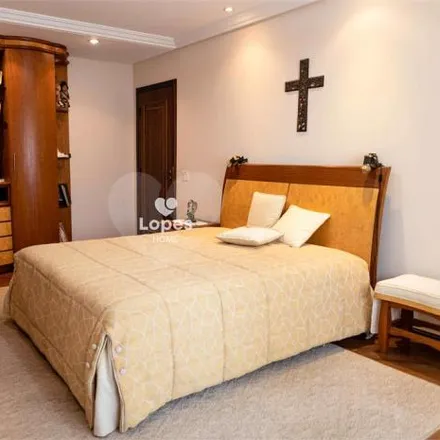 Buy this 4 bed house on Rua Emílio Mercuri 151 in Santo Inácio, Curitiba - PR