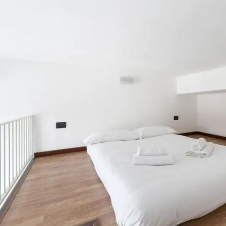 Image 5 - Bright studio apartment near Castello Sforzesco  Milan 20123 - Apartment for rent