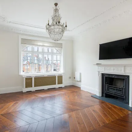 Image 4 - Corinthian Villa, Outer Circle, London, NW1 4RT, United Kingdom - Room for rent