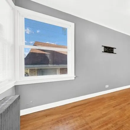 Image 7 - 2321 East 92nd Street, Chicago, IL 60617, USA - House for sale