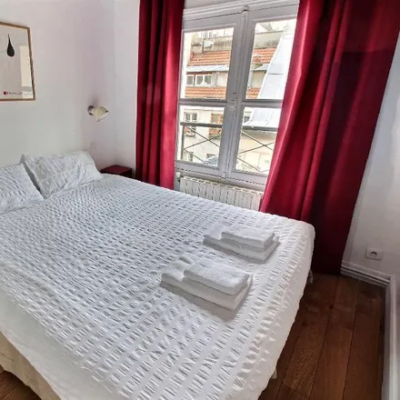 Rent this 2 bed apartment on 20 Rue Saint-Joseph in 75002 Paris, France