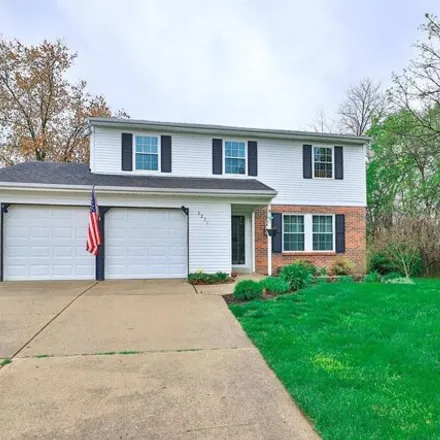 Buy this 4 bed house on 3269 Greenwich Drive in Fairfield, OH 45014