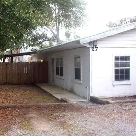 Rent this 2 bed apartment on WPSM-FM (Fort Walton Beach) in Kelly Avenue Northeast, Cinco Bayou