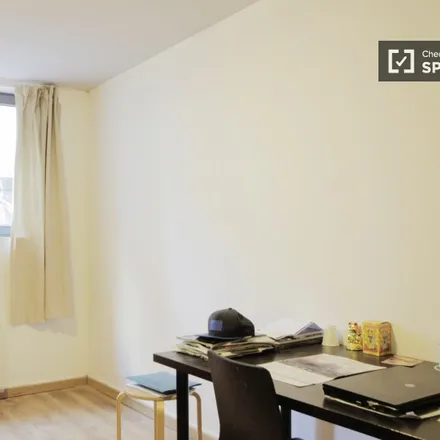 Rent this 7 bed room on Rue Antoine Dansaert - Antoine Dansaertstraat 15 in 1000 Brussels, Belgium