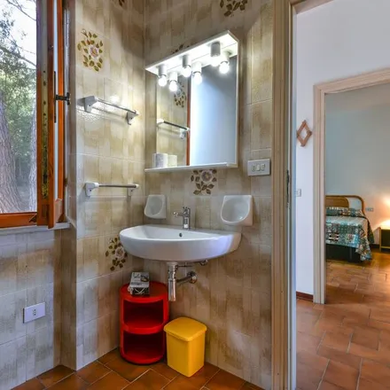 Image 4 - 57035 Procchio LI, Italy - Apartment for rent