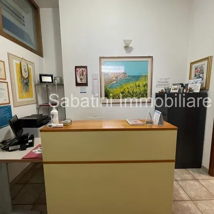 Image 8 - Viale Regina Margherita, 91, 65123 Pescara PE, Italy - Apartment for rent