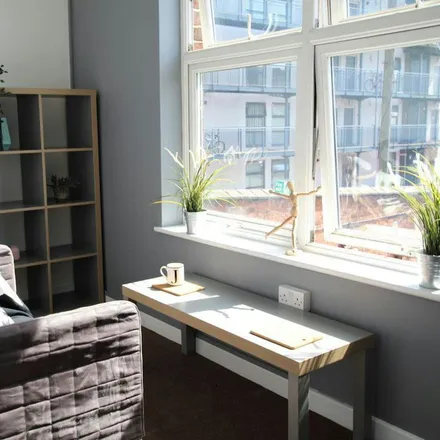 Rent this 1 bed apartment on Station Bridge in Borough Road, Burton-on-Trent