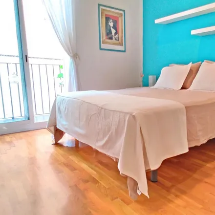 Rent this 2 bed apartment on Carrer de l'Est in 15, 08001 Barcelona