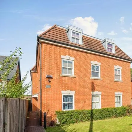 Buy this 2 bed apartment on Dental Partners Thatcham in 118 Bath Road, Thatcham