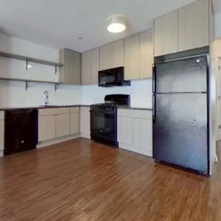 Rent this 2 bed apartment on #514,5411 North Winthrop Avenue in Edgewater Beach, Chicago