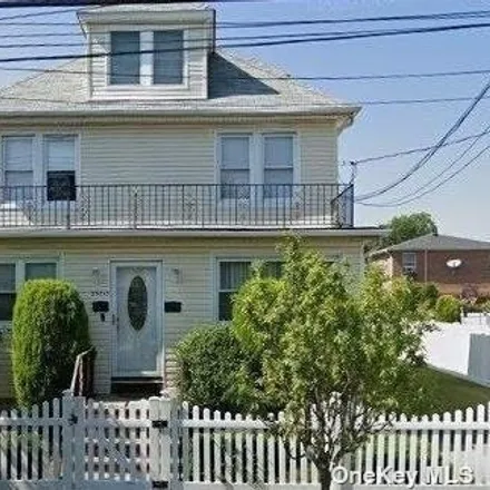 Rent this 3 bed house on 257-15 148th Avenue in New York, NY 11422