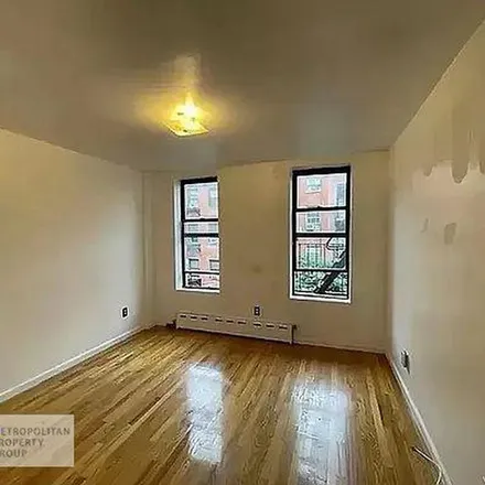 Image 4 - 21 Spring Street, New York, NY 10012, USA - Apartment for rent