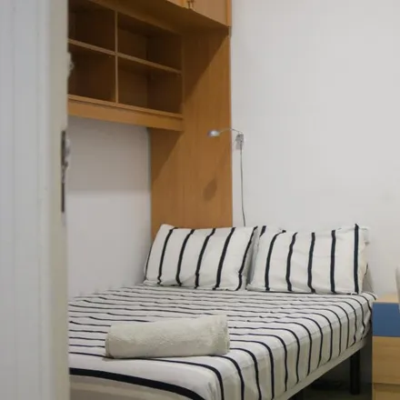 Rent this 3 bed room on Carrer de Provença in 379, 08025 Barcelona