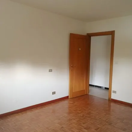 Image 3 - Via Vincenzo Bellini, 45100 Rovigo RO, Italy - Apartment for rent