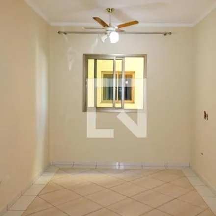 Rent this 2 bed apartment on Drogasil in Avenida Visconde de Inhaúma, Nova Gerty