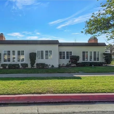 Buy this 2 bed townhouse on 1964 West Glenoaks Avenue in Anaheim, CA 92801