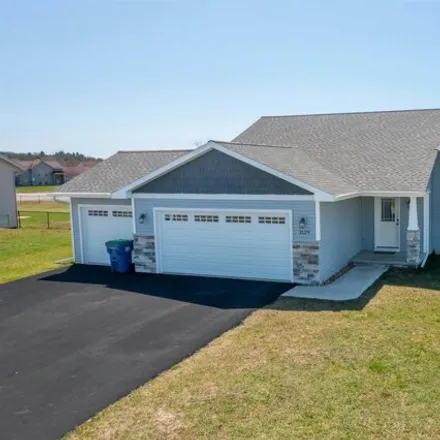 Buy this 4 bed house on 2149 Island View Lane in Kronenwetter, WI 54455