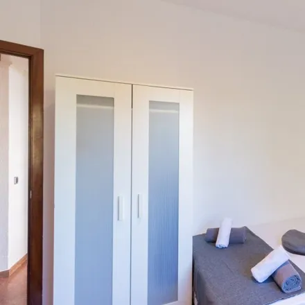 Rent this 5 bed room on Plaça de Las Navas in 08001 Barcelona, Spain
