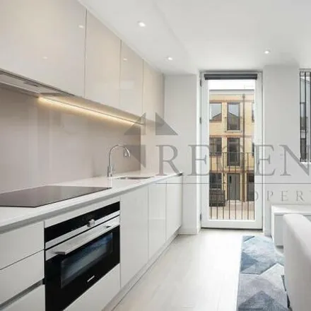Image 3 - unnamed road, London, W6 0GY, United Kingdom - Loft for sale
