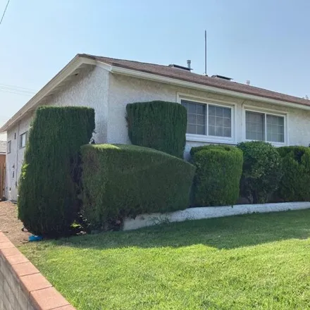 Image 2 - 2943 North Lincoln Street, Burbank, CA 91504, USA - House for rent