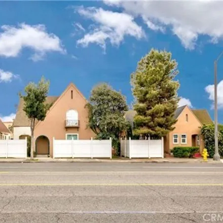 Image 8 - 904 East Chapman Avenue, Fullerton, CA 92831, USA - House for sale