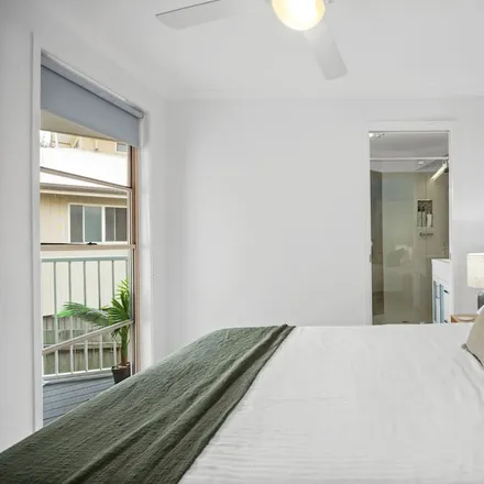 Rent this 4 bed house on Castaways Beach in Queensland, Australia