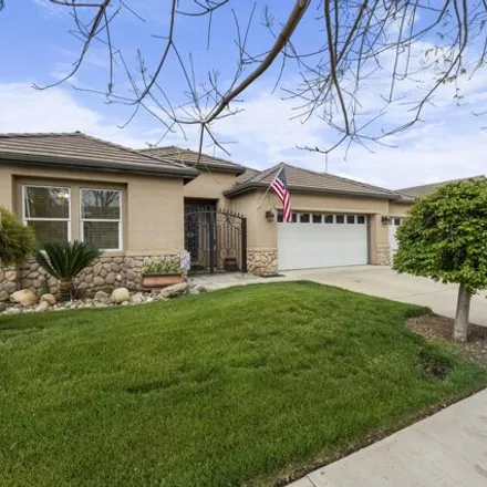 Buy this 4 bed house on 3306 South Thomas Street in Visalia, CA 93292