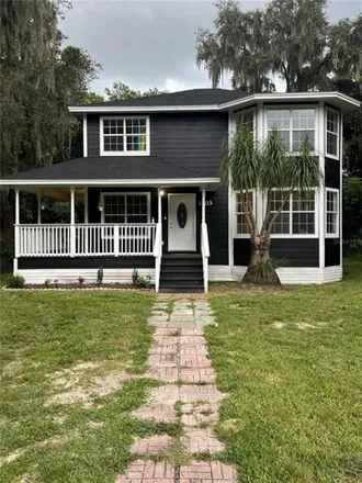 Rent this 3 bed house on 1503 Veech Rd in Leesburg, Florida