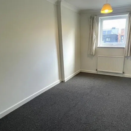 Image 5 - 24 Swan Lane, Winchester, SO23 7AA, United Kingdom - Apartment for rent
