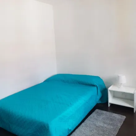 Rent this 1 bed apartment on Rua Eduardo Coelho 32 in 3000-148 Coimbra, Portugal
