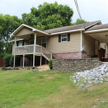 Buy this 3 bed house on 3004 14th Avenue in Phenix City, AL 36867
