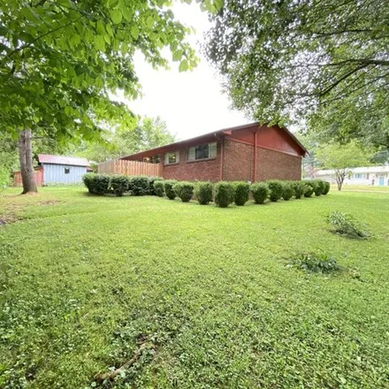 Image 6 - 119 Lakeshore Drive, McMinnville, TN 37110, USA - House for sale