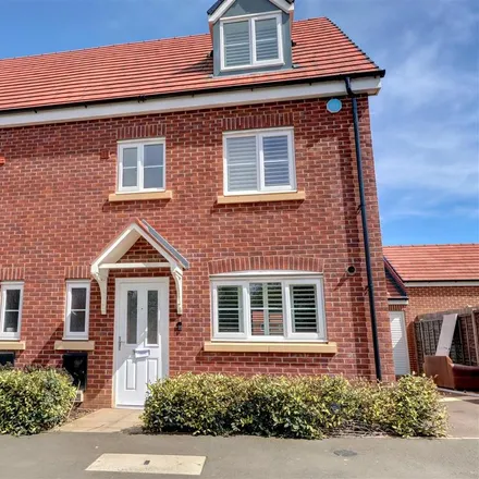 Rent this 4 bed townhouse on Delaney Avenue in Wellesbourne, CV35 9UL