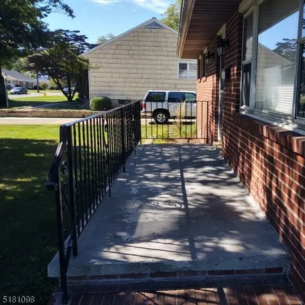 Image 2 - 60 Main Boulevard, Parkway Village, Ewing Township, NJ 08618, USA - House for sale