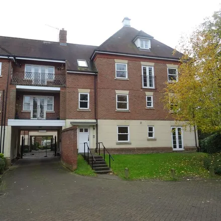 Rent this 2 bed apartment on Sawyers Grove in Brentwood, CM15 9BD