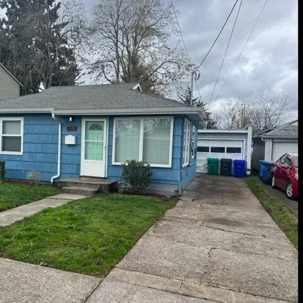 Buy this 2 bed house on 4021 Southeast 73rd Avenue in Portland, OR 97206