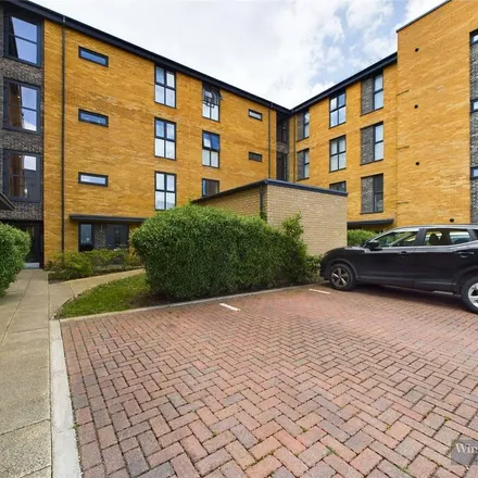 Rent this 2 bed apartment on Tala Close in London, KT6 7DU