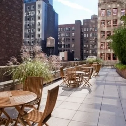 Image 7 - Saint Francis Friary, 129 West 31st Street, New York, NY 10001, USA - Apartment for rent
