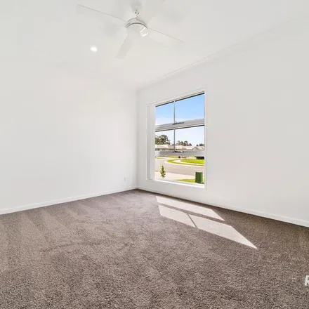 Image 4 - Collingwood Drive, Collingwood Park QLD 4301, Australia - Apartment for rent