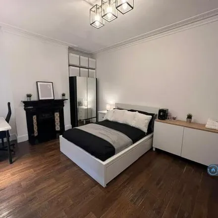 Rent this 4 bed apartment on 201 Trafalgar Road in London, SE10 9EQ