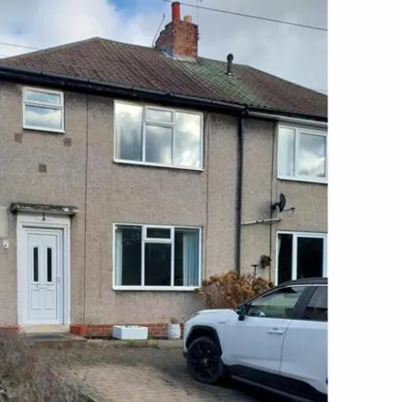 Buy this 3 bed duplex on Dinnington Road in Woodsetts, S81 8RL
