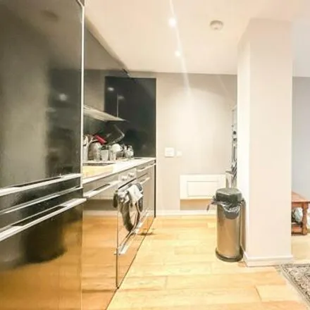 Buy this 3 bed apartment on airpoint in Skypark Road, Bristol