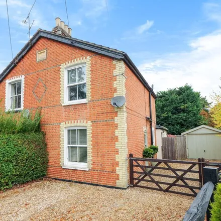 Rent this 2 bed house on Updown Cottage in Chertsey Road, Windlesham