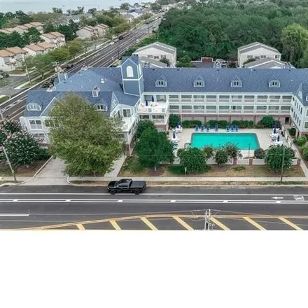 Buy this 1 bed condo on 1408 Pennsylvania Avenue in Cape May, NJ 08204
