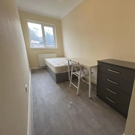 Rent this 1 bed room on Tokyngton Avenue in London, HA9 6HB