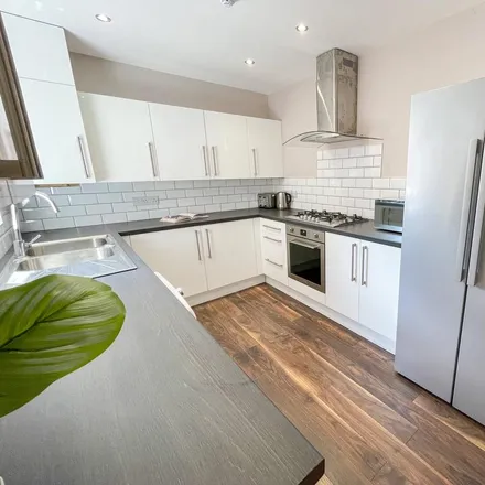 Rent this 5 bed house on Ingrow Road in Liverpool, L6 9AJ