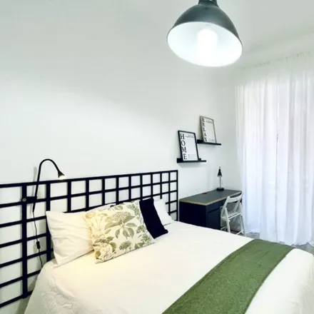 Rent this 6 bed room on Calle de Velarde in 18, 28004 Madrid